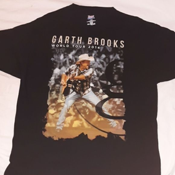 Hanes Other - Garth Brooks World Tour‎ 2014 T-Shirt Large